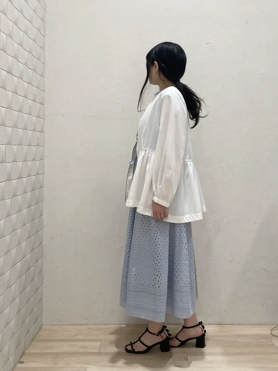 組曲 川根　彩 コーディネート画像