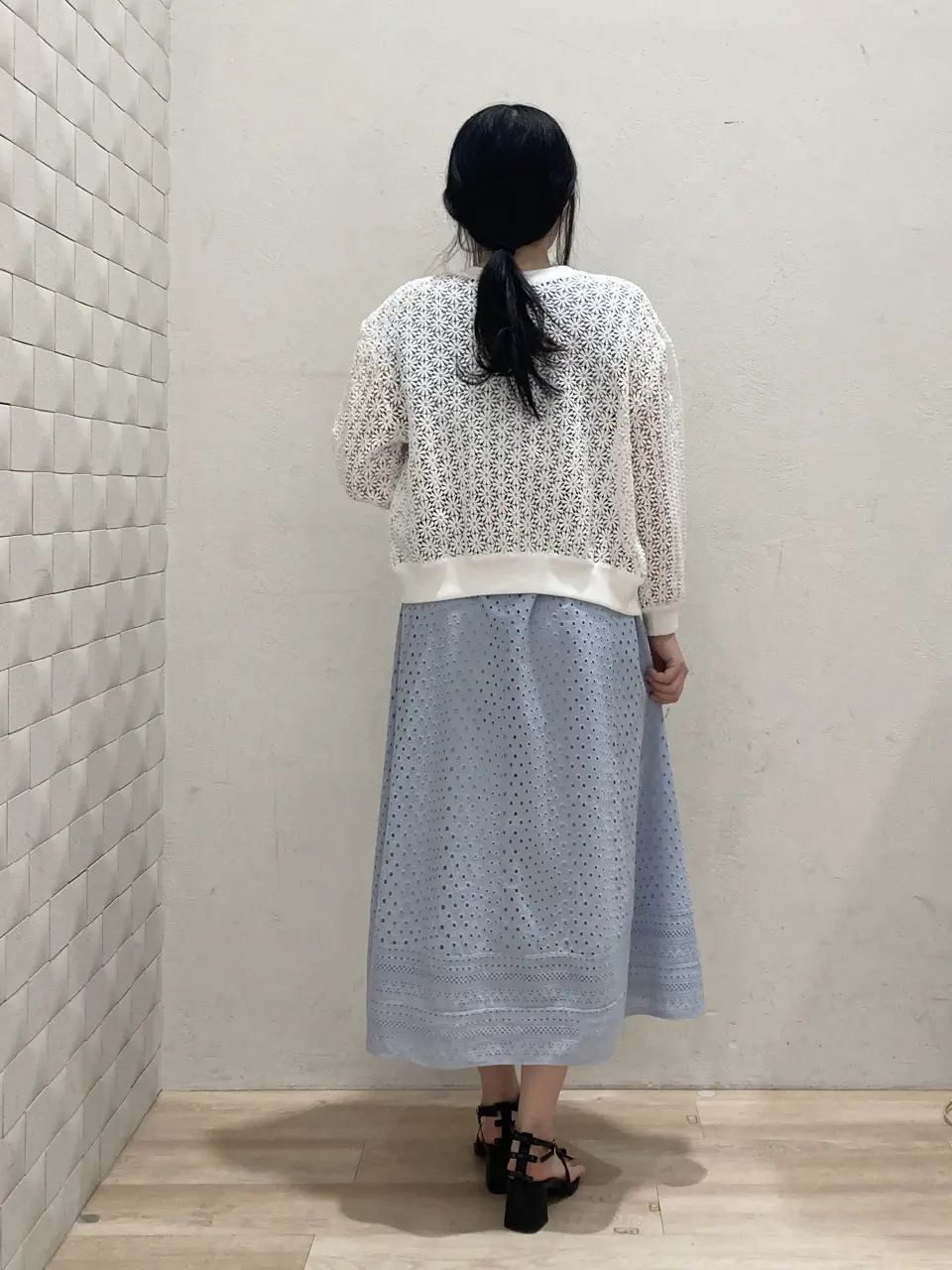 組曲 川根　彩 コーディネート画像