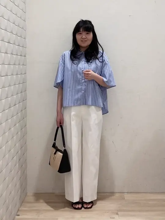 ANY SIS 川根　彩 コーディネート画像