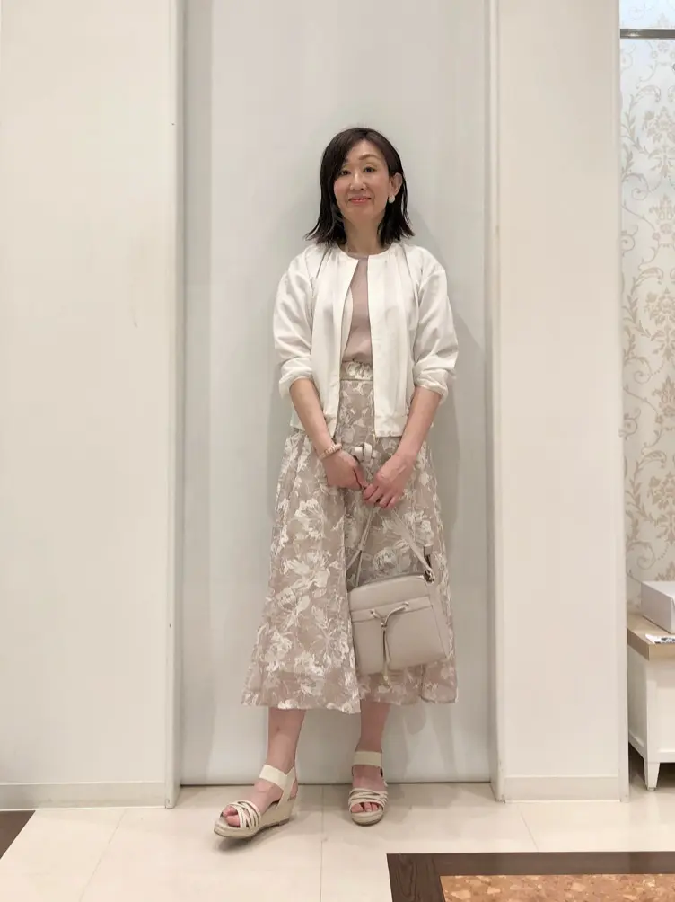 ANY SIS スタッフ コーディネート画像