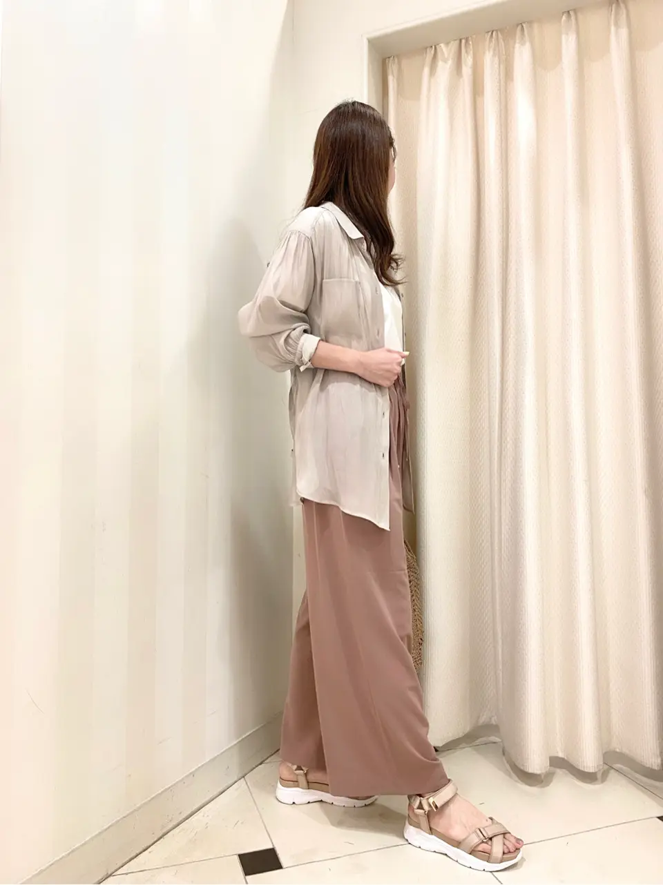 ANY SIS 金井 コーディネート画像