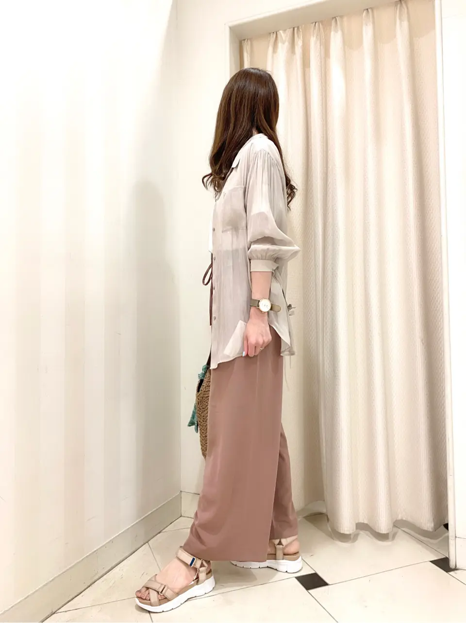 ANY SIS 金井 コーディネート画像