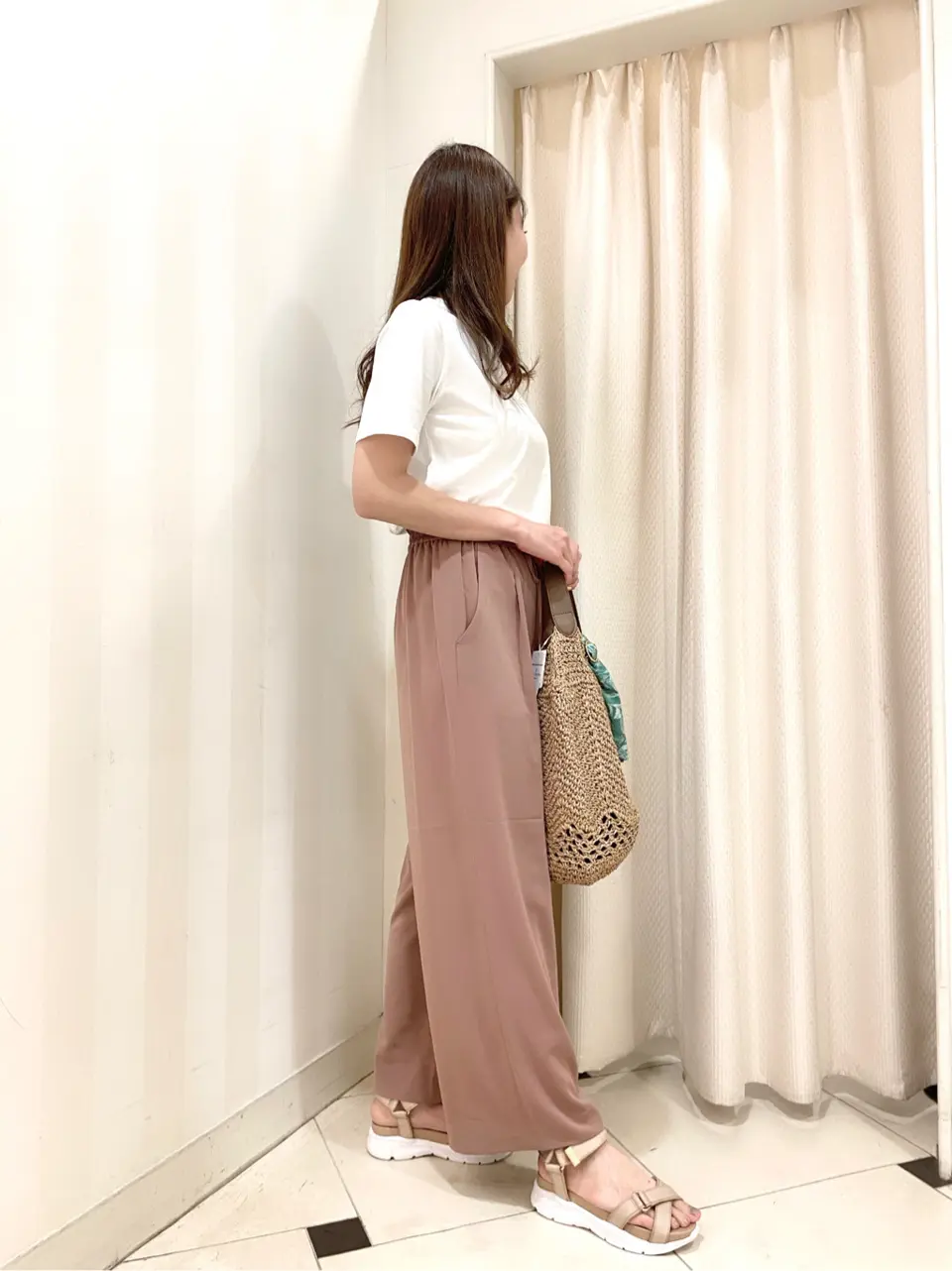 ANY SIS 金井 コーディネート画像