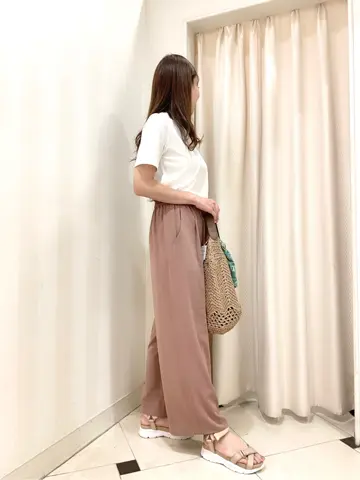 ANY SIS 金井 コーディネート画像