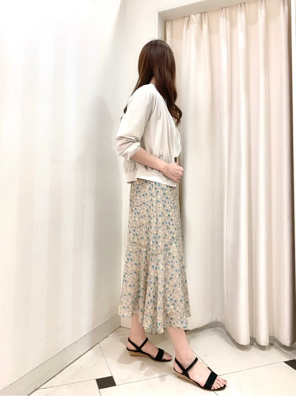 ANY SIS 金井 コーディネート画像