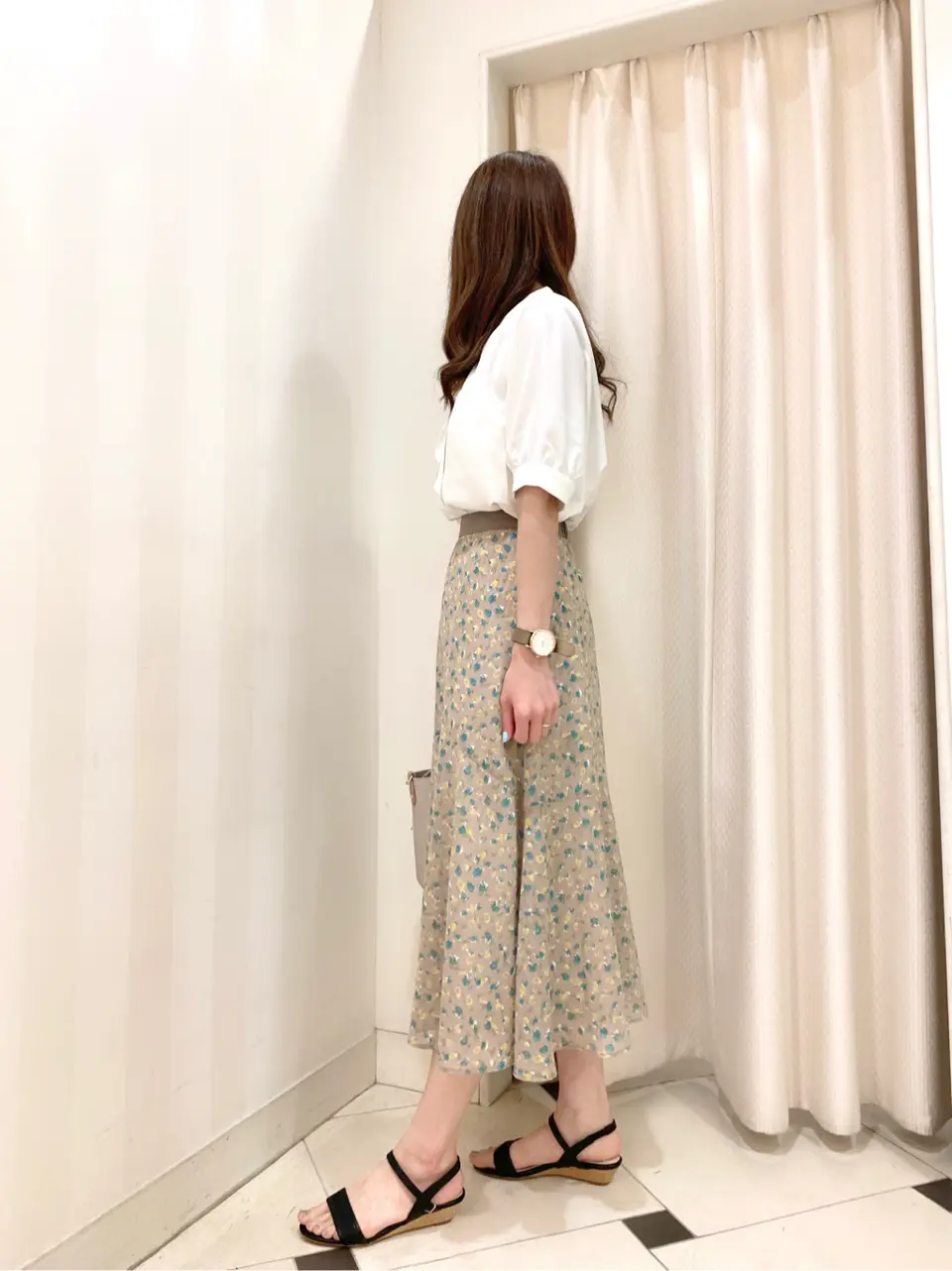 ANY SIS 金井 コーディネート画像