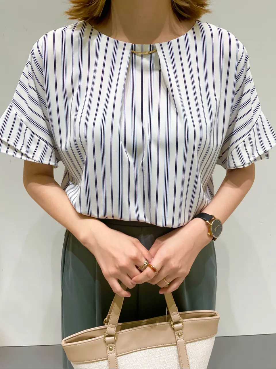 ANY SIS スタッフ コーディネート画像