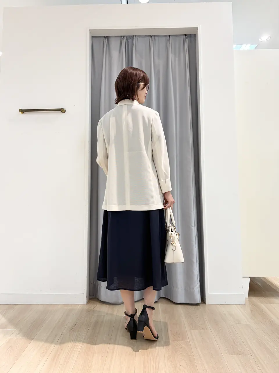 ANY SIS 赤間 コーディネート画像