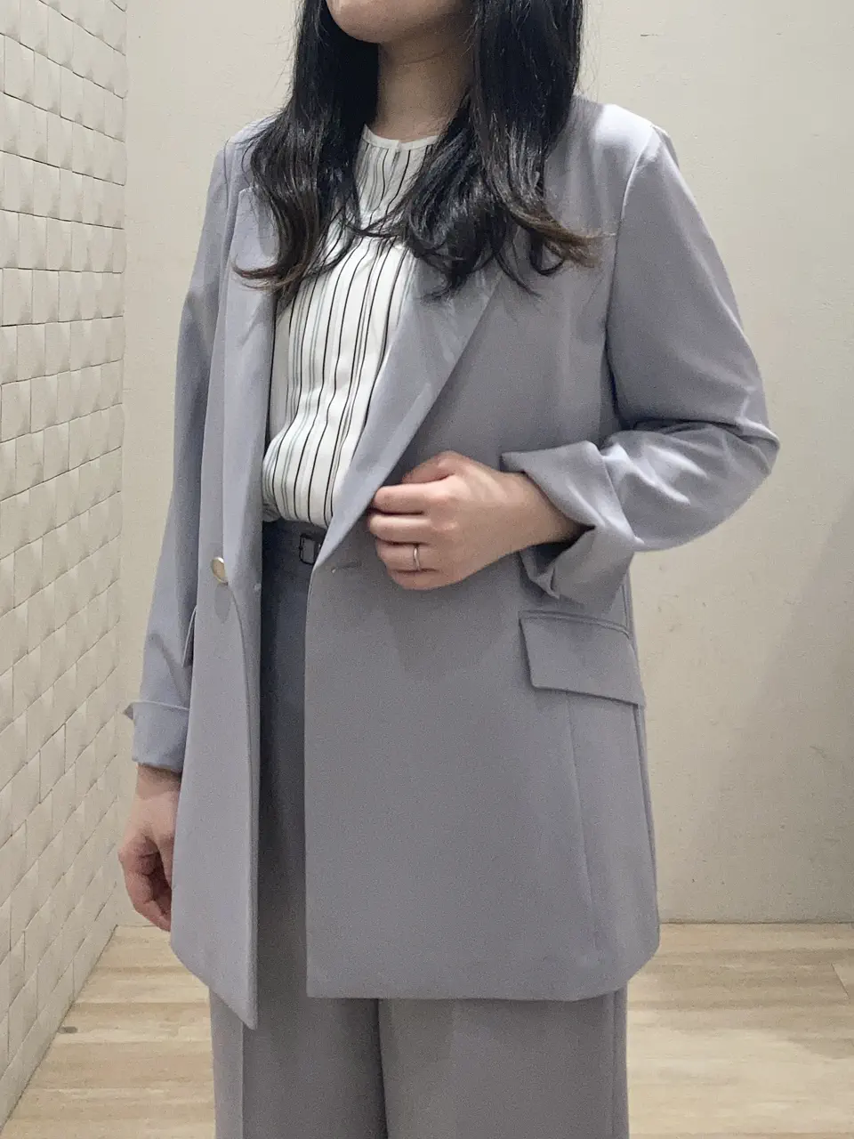 ANY SIS 川根　彩 コーディネート画像