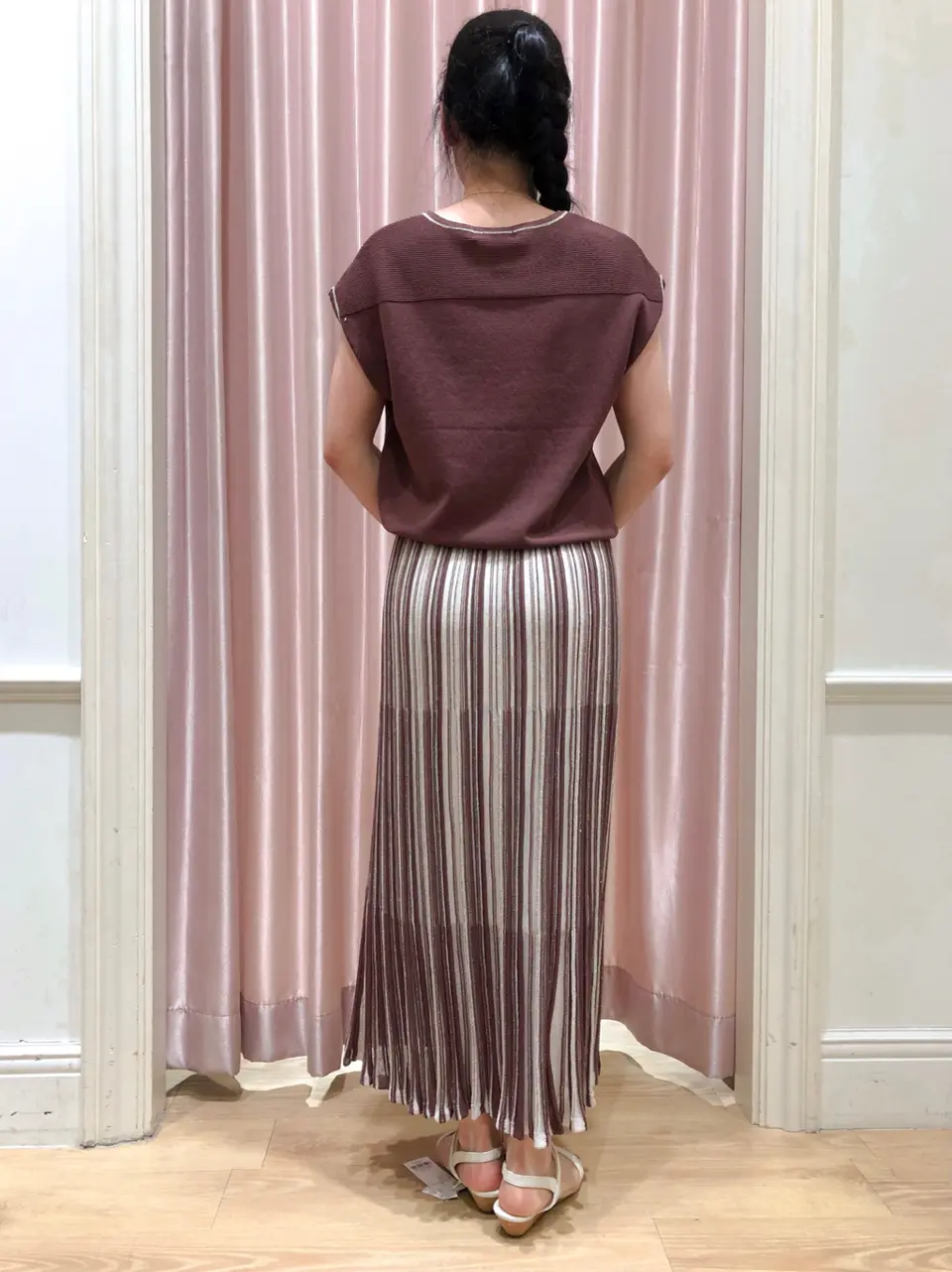 ANY SIS スタッフ コーディネート画像