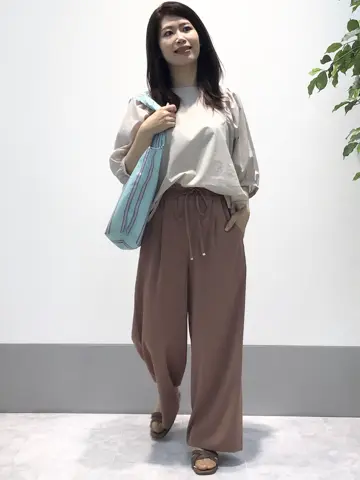 ANY SIS 岡本 コーディネート画像