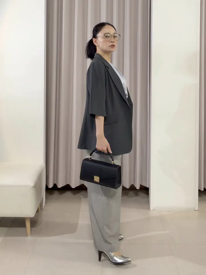 ANY SIS ナラ コーディネート画像