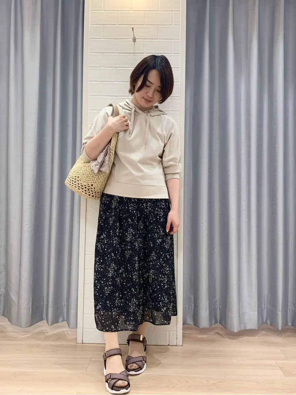 ANY SIS 丸岡 コーディネート画像