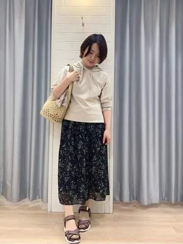 ANY SIS 丸岡 コーディネート画像