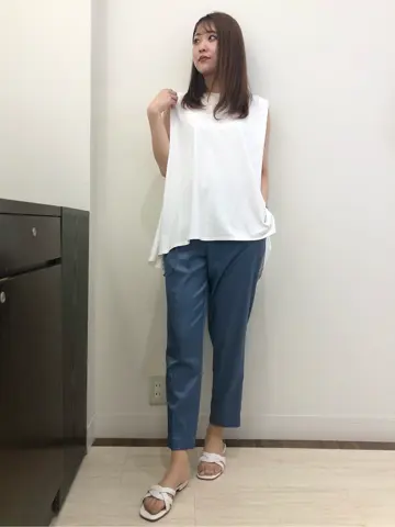 ANY SIS スタッフ コーディネート画像