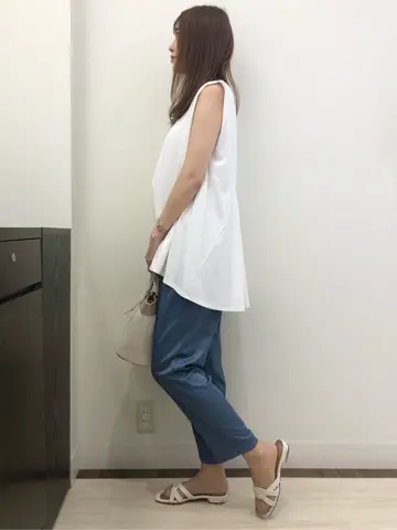 ANY SIS スタッフ コーディネート画像