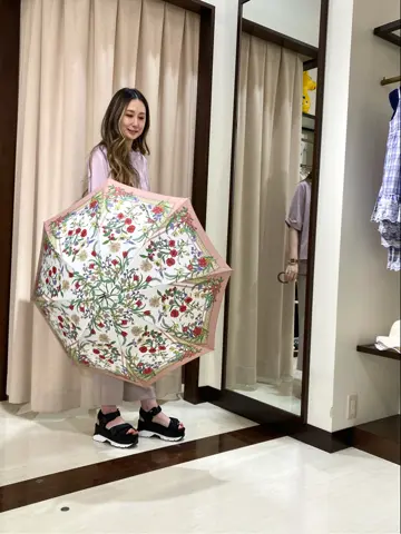 ANY SIS STAFF コーディネート画像