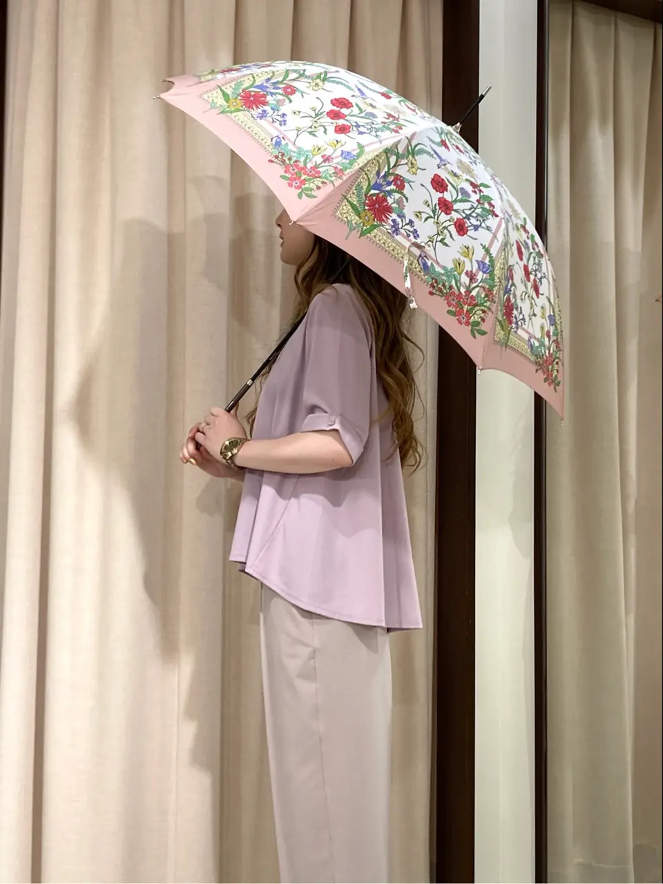 ANY SIS STAFF コーディネート画像