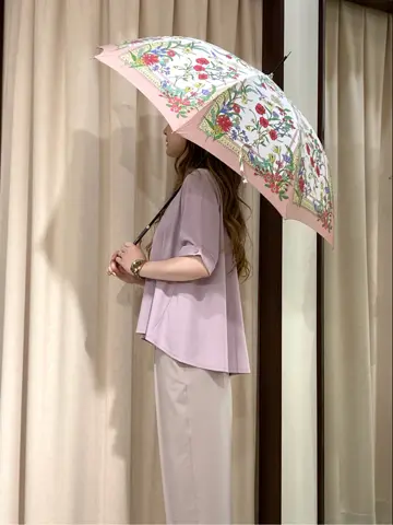 ANY SIS STAFF コーディネート画像