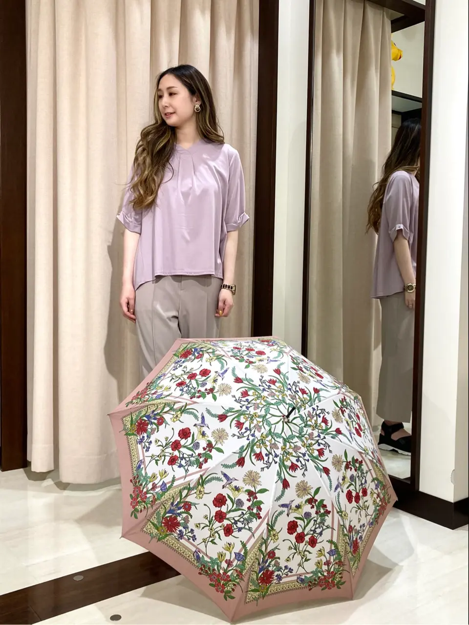 ANY SIS STAFF コーディネート画像