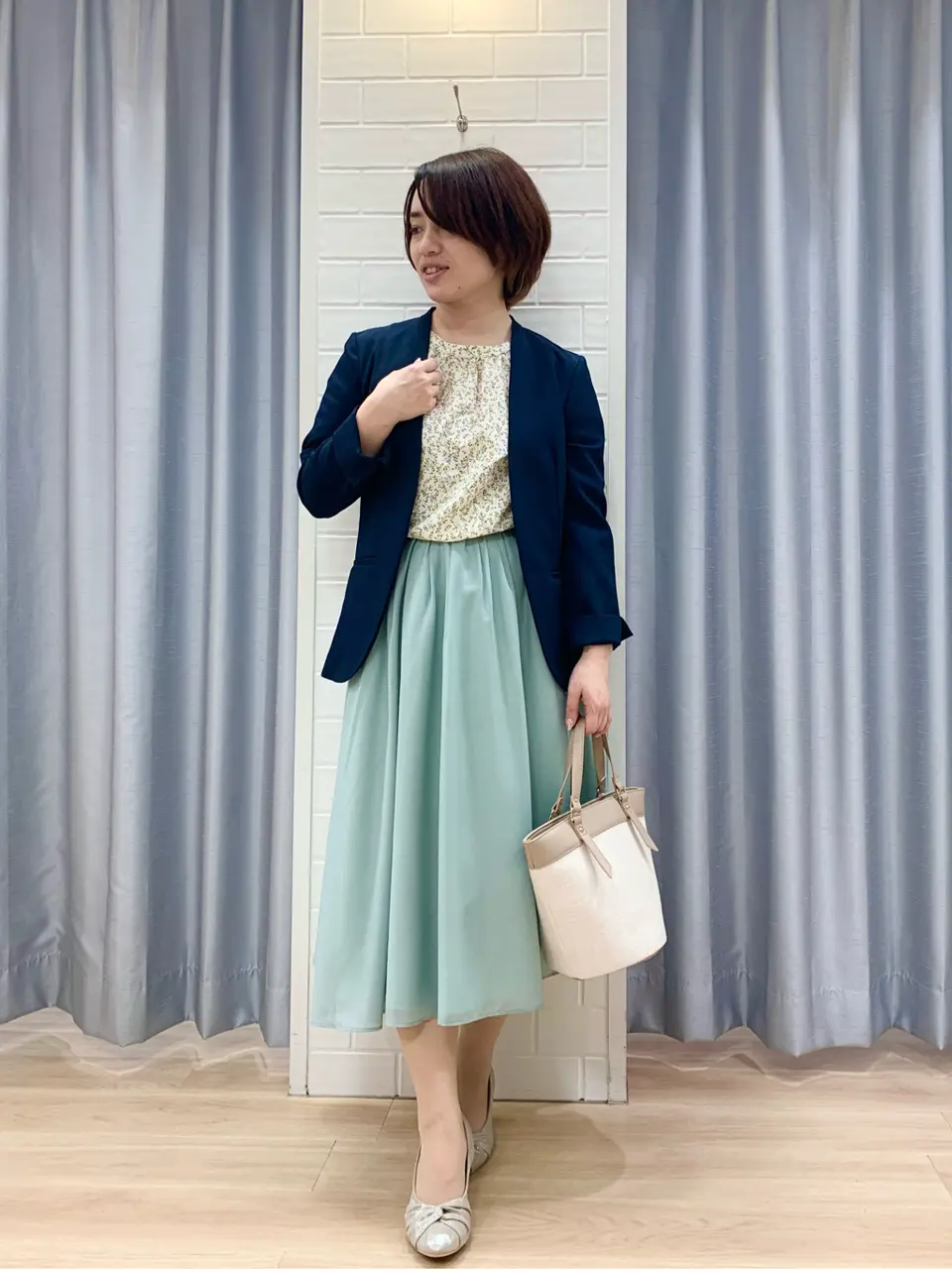 ANY SIS 丸岡 コーディネート画像