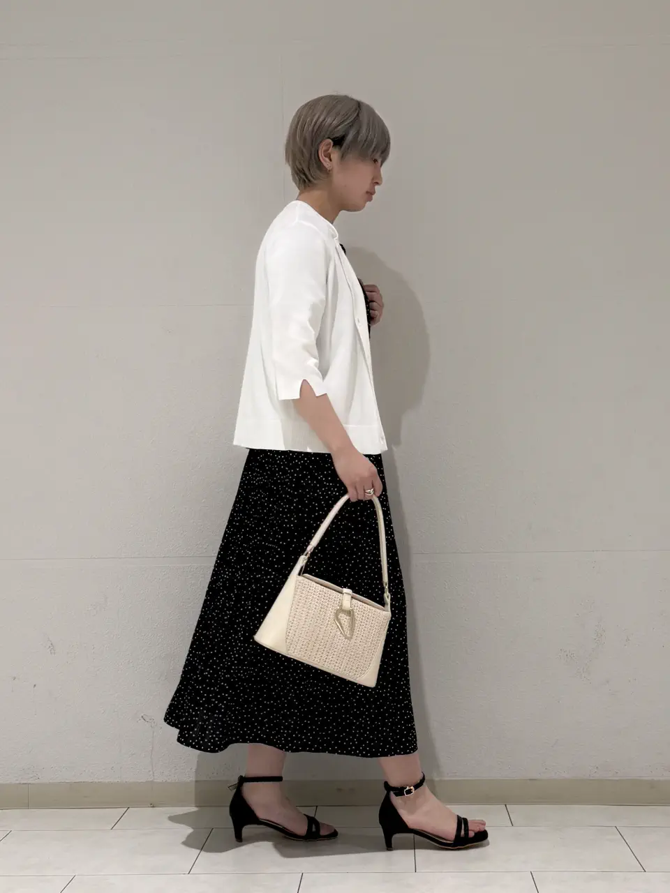 ANY SIS 村上 コーディネート画像