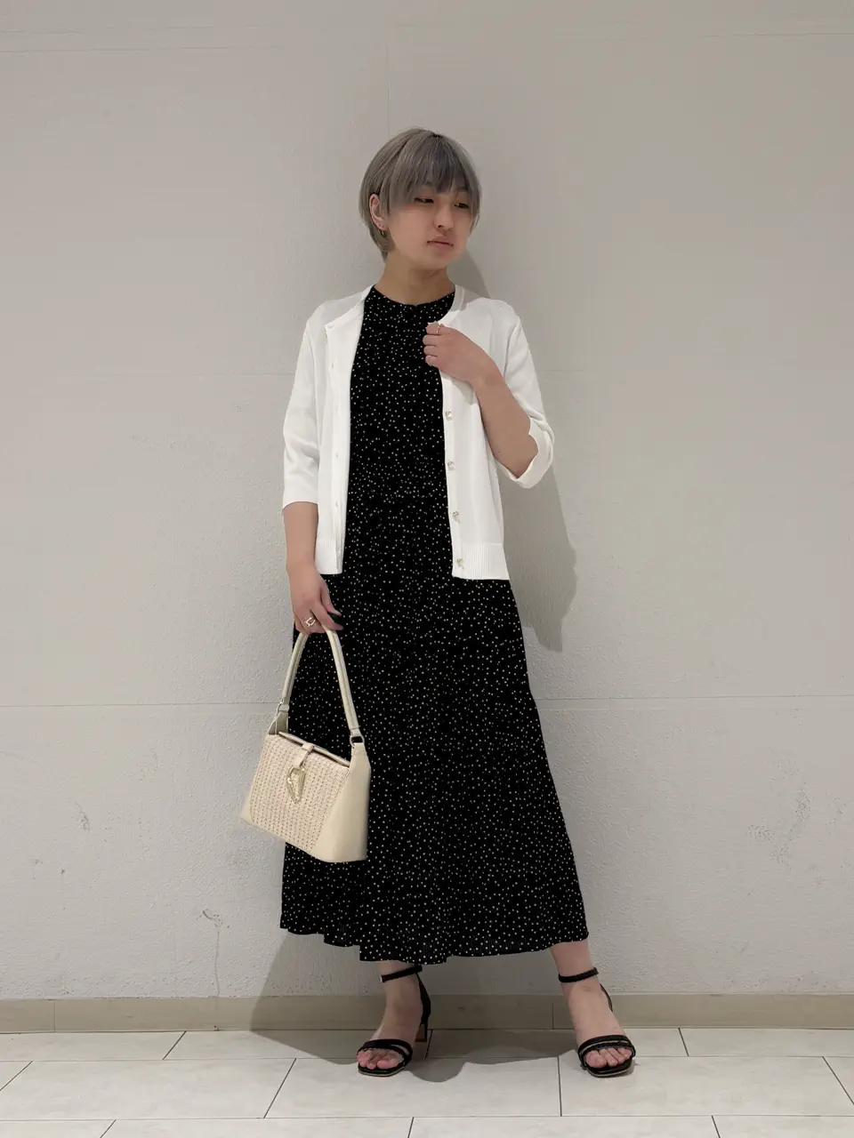 ANY SIS 村上 コーディネート画像