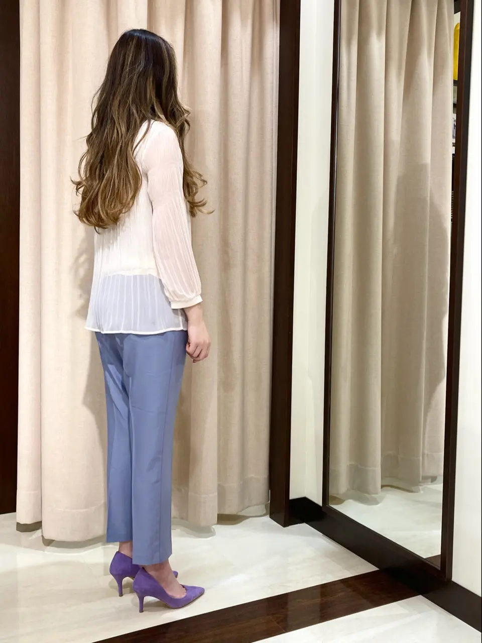 ANY SIS STAFF コーディネート画像