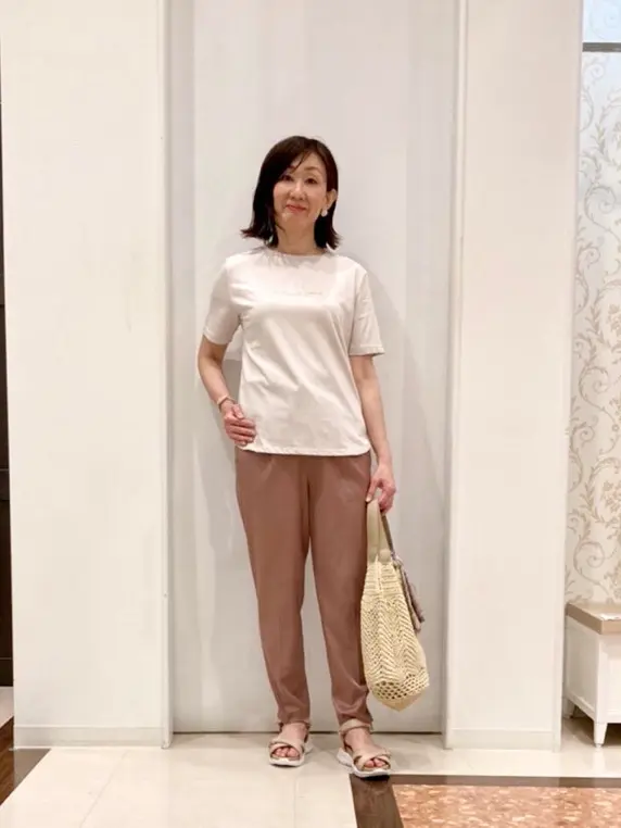 ANY SIS スタッフ コーディネート画像