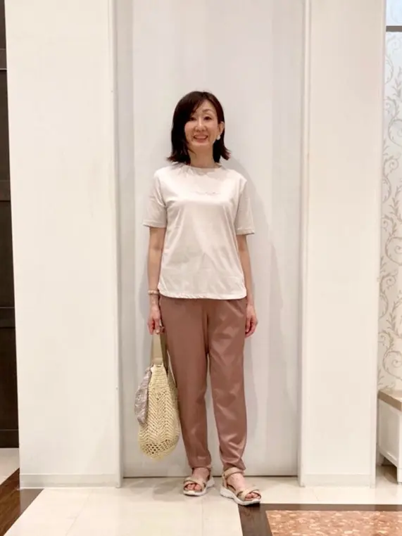 ANY SIS スタッフ コーディネート画像