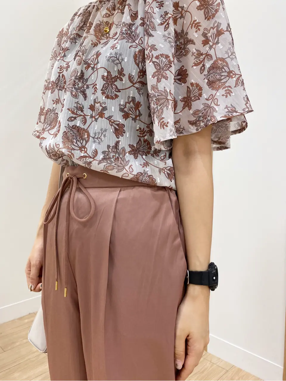 ANY SIS 斉藤 コーディネート画像