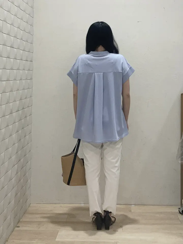 ANY SIS 川根　彩 コーディネート画像
