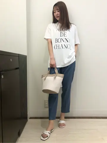 ANY SIS スタッフ コーディネート画像