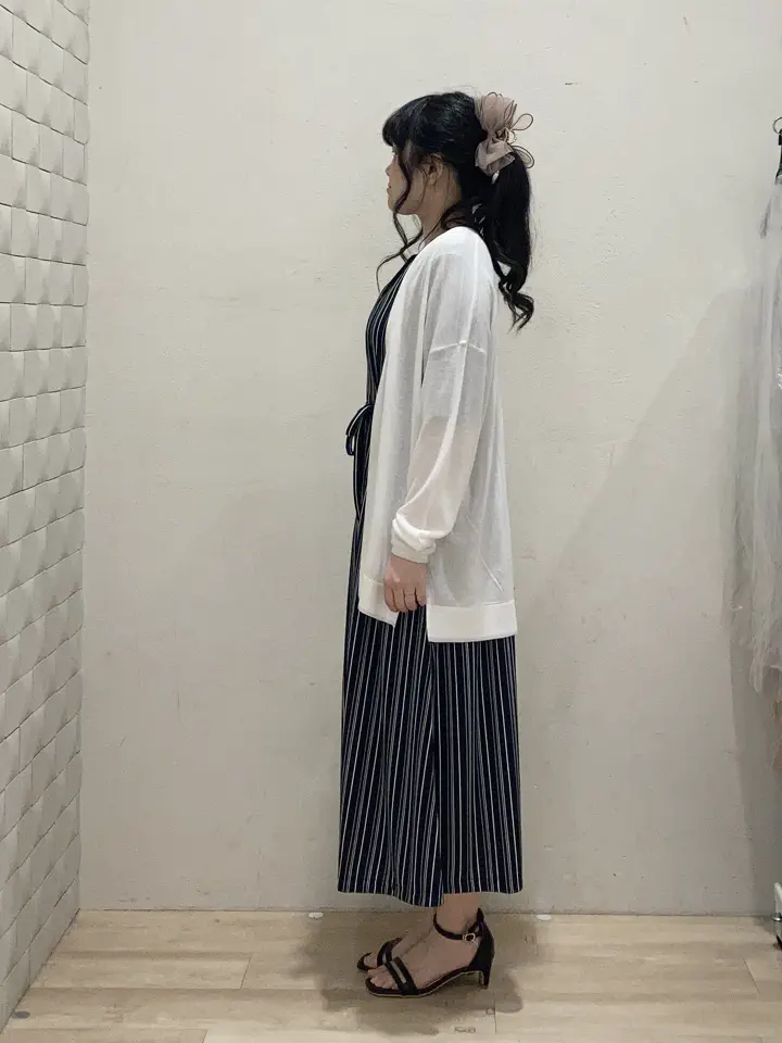 ANY SIS 川根　彩 コーディネート画像