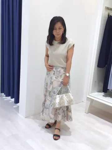 ANY SIS スタッフ コーディネート画像