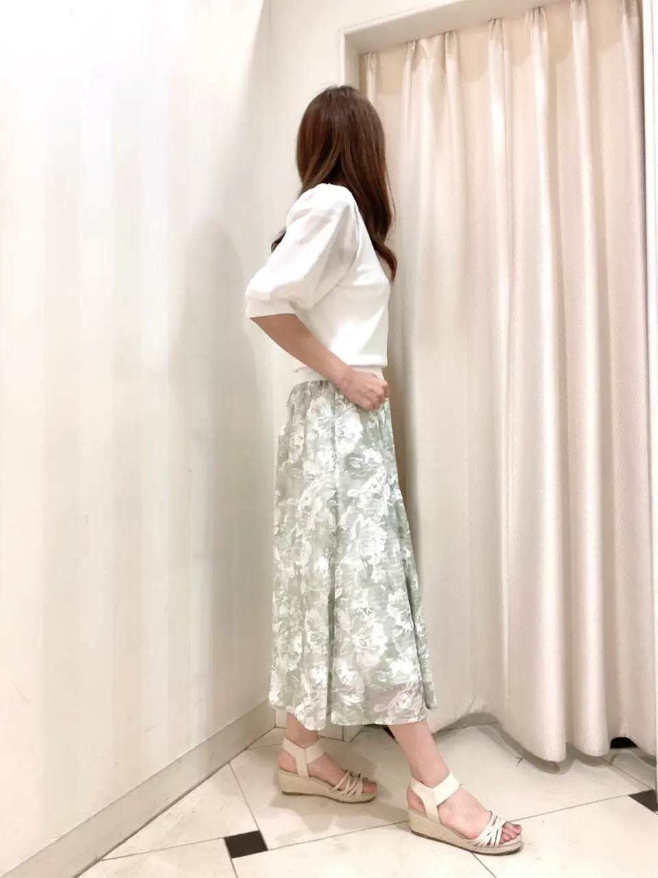 ANY SIS 金井 コーディネート画像