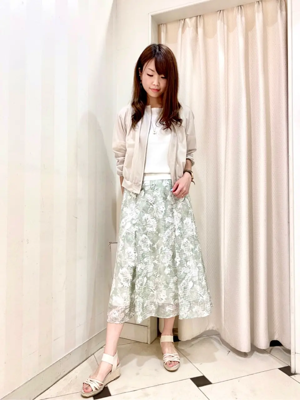 ANY SIS 金井 コーディネート画像