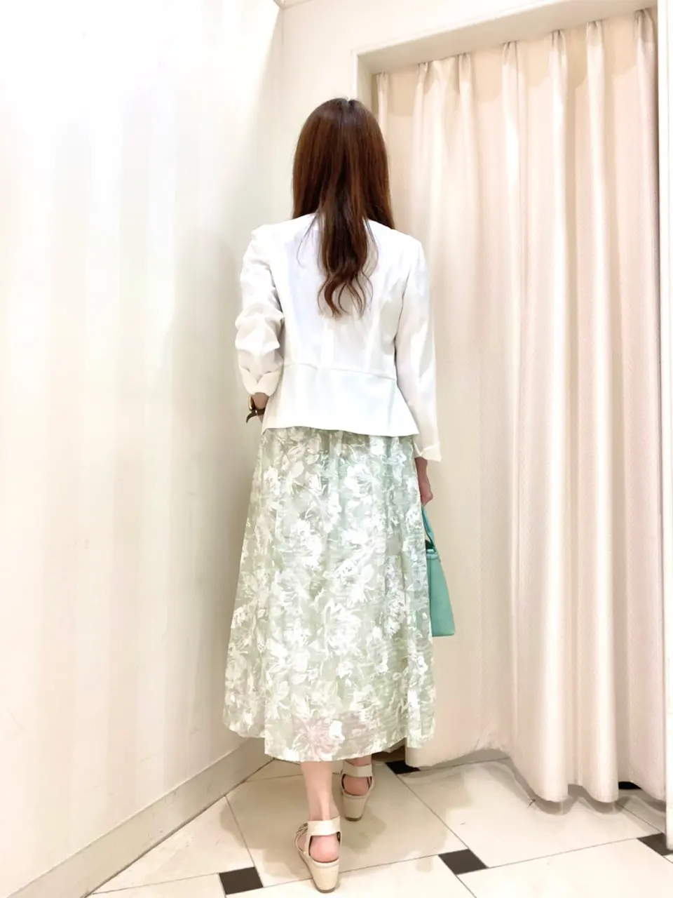 ANY SIS 金井 コーディネート画像