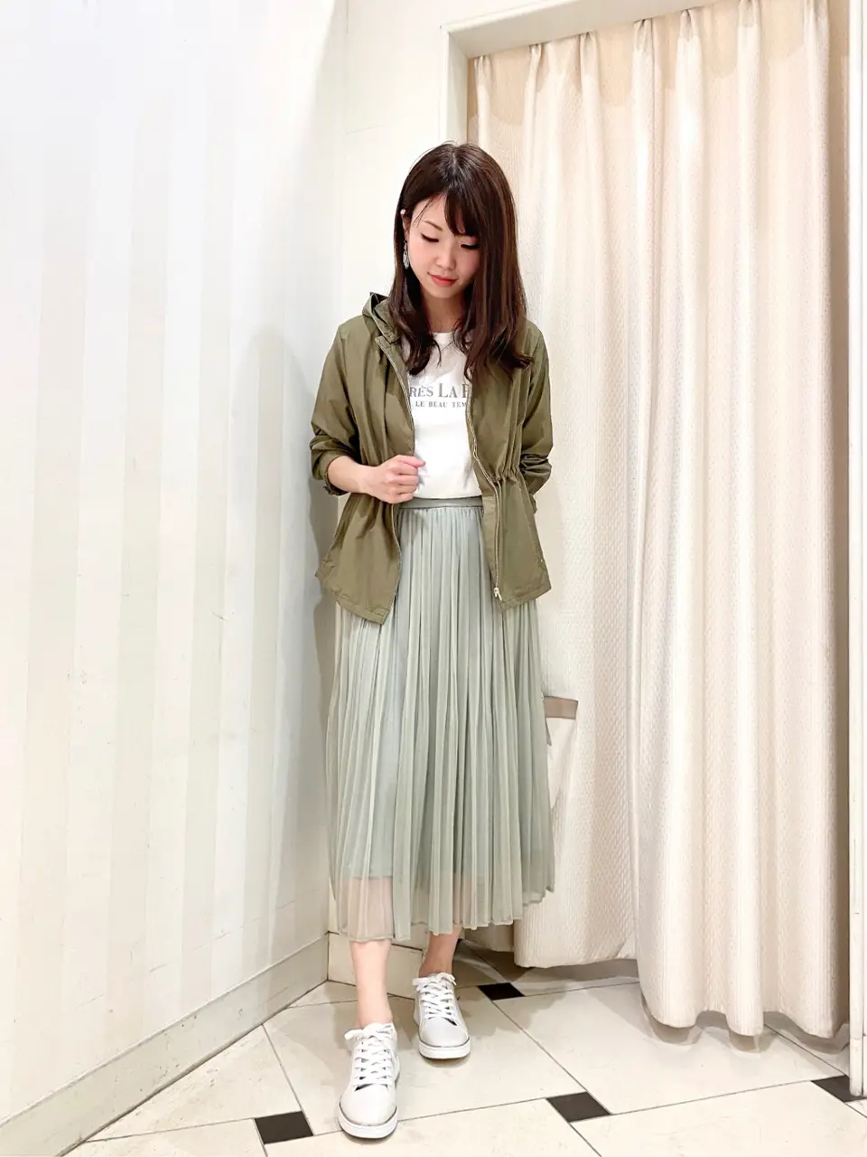 ANY SIS 金井 コーディネート画像