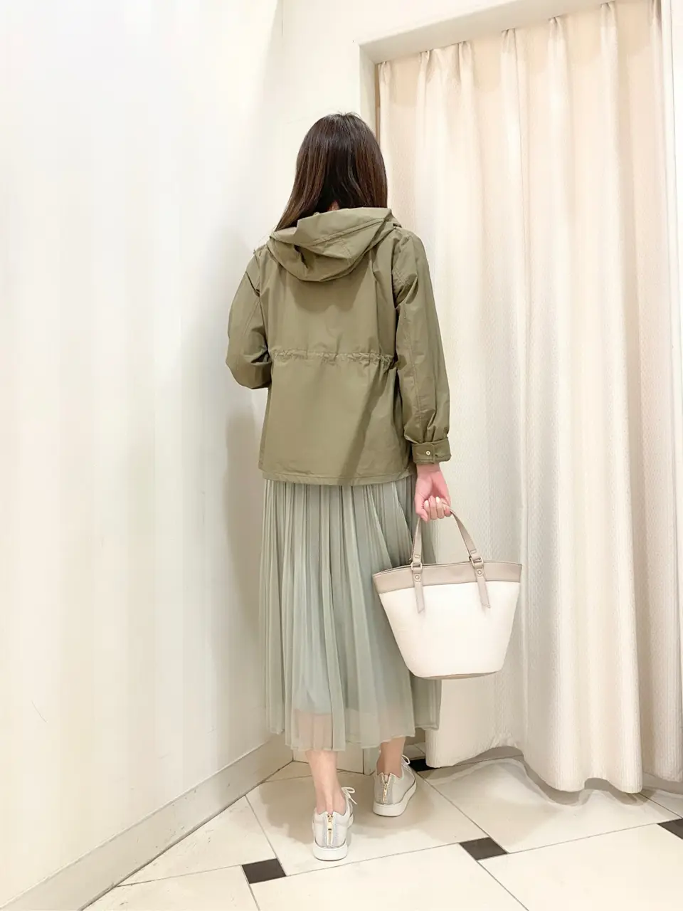 ANY SIS 金井 コーディネート画像