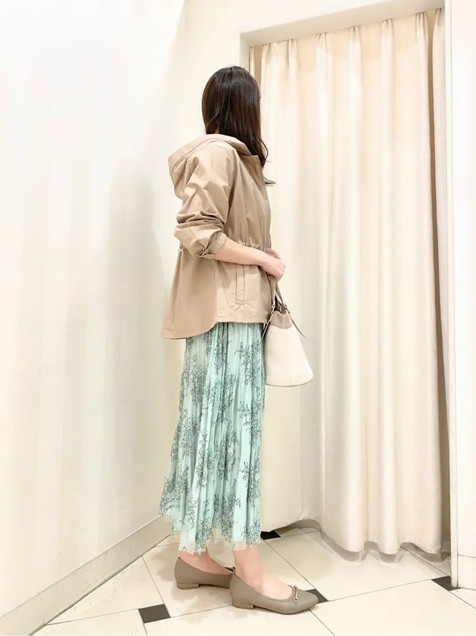 ANY SIS 金井 コーディネート画像