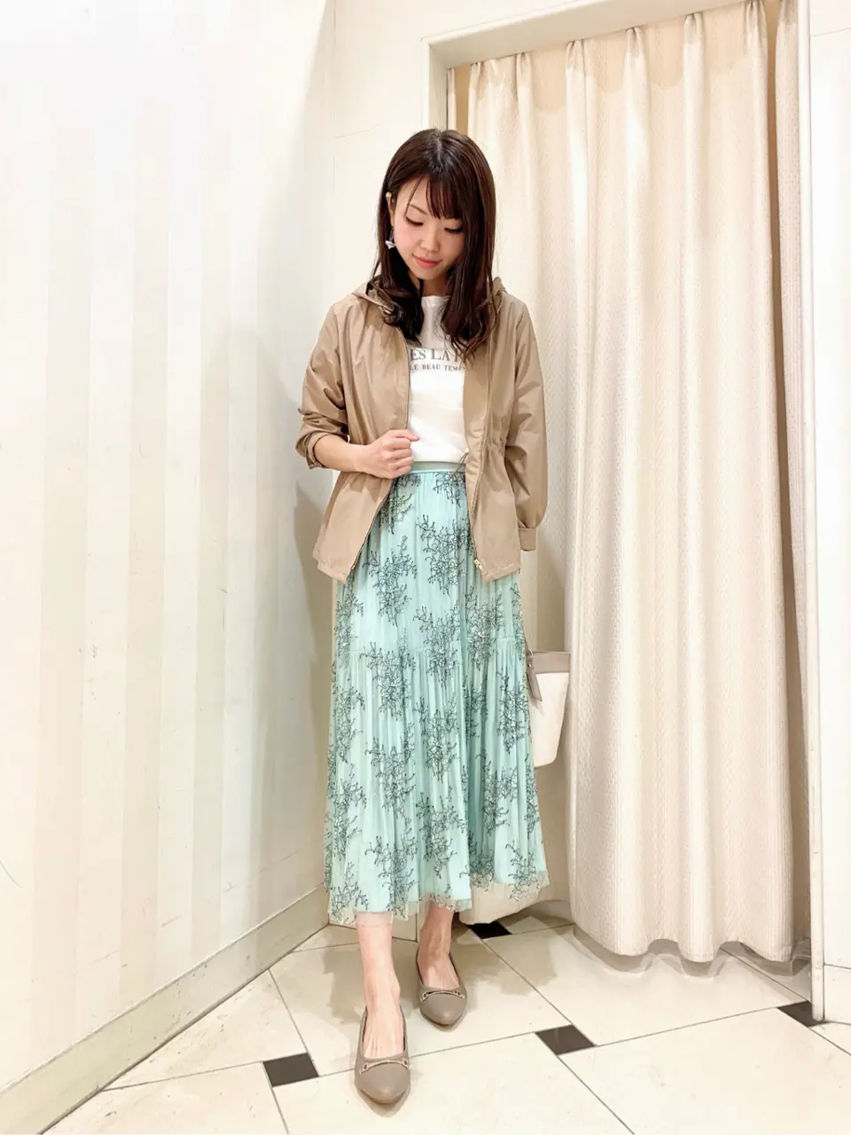 ANY SIS 金井 コーディネート画像