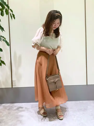 ANY SIS スタッフ コーディネート画像