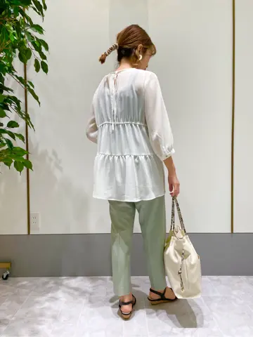 ANY SIS スタッフ コーディネート画像