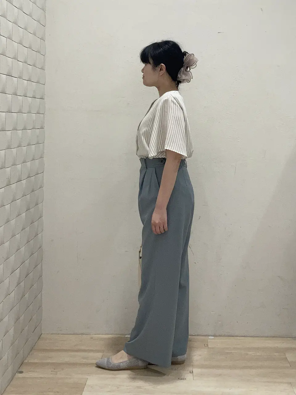 ANY SIS 川根　彩 コーディネート画像