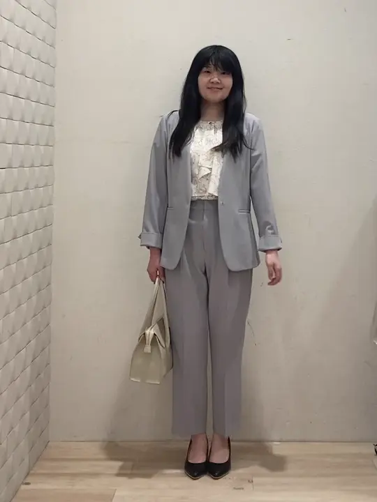 ANY SIS 川根　彩 コーディネート画像