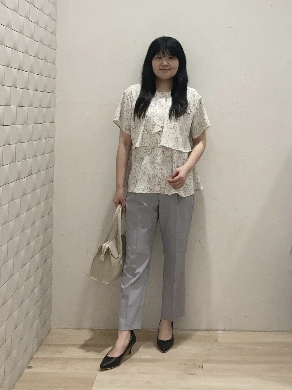 ANY SIS 川根　彩 コーディネート画像
