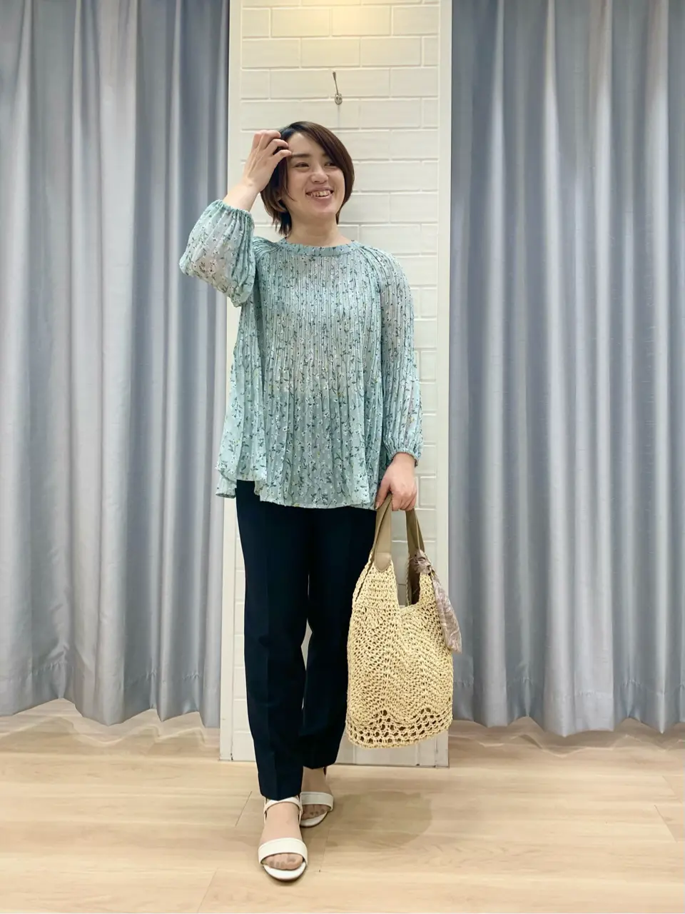 ANY SIS 丸岡 コーディネート画像