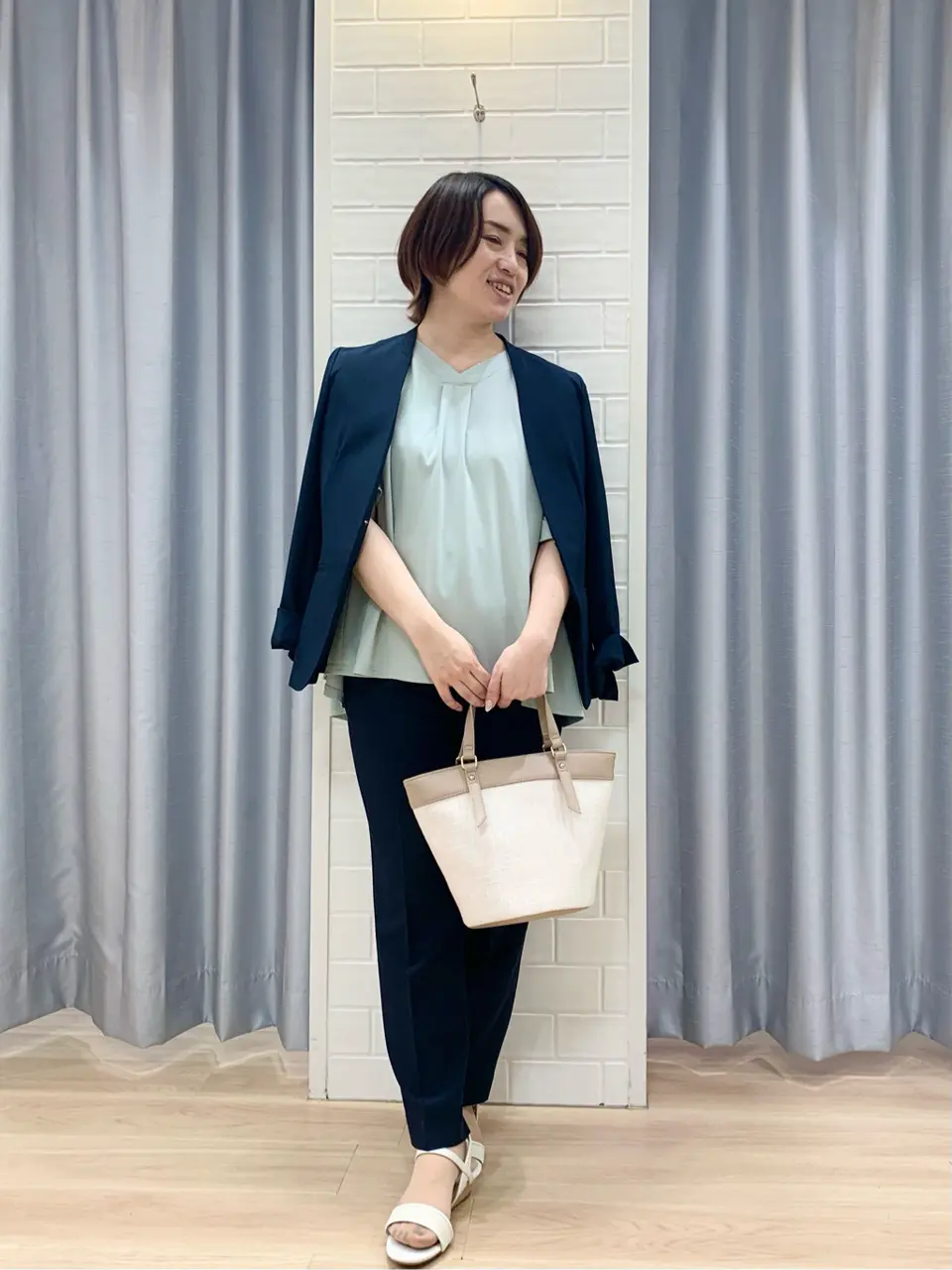 ANY SIS 丸岡 コーディネート画像