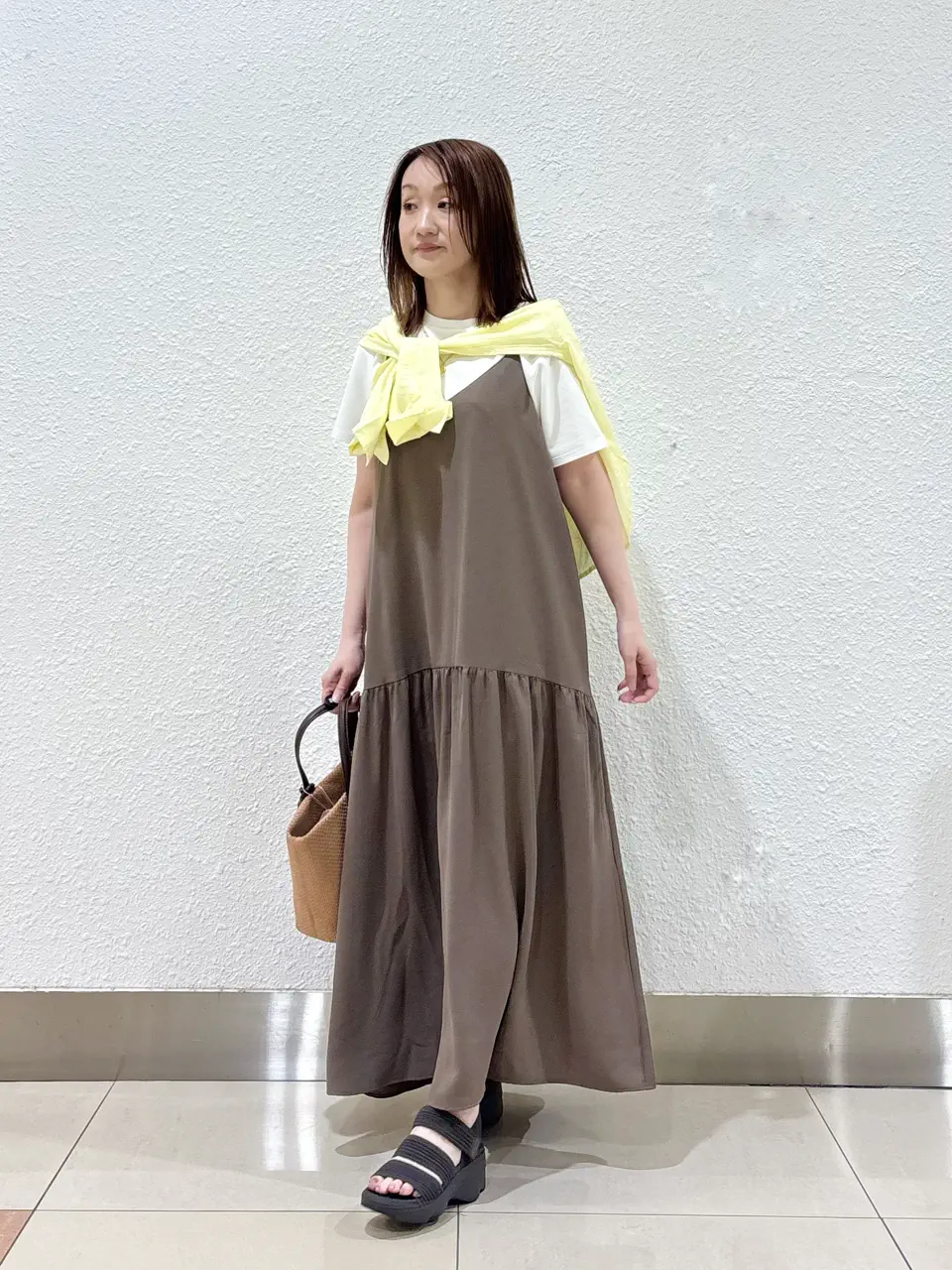 ANY SIS 加藤 コーディネート画像